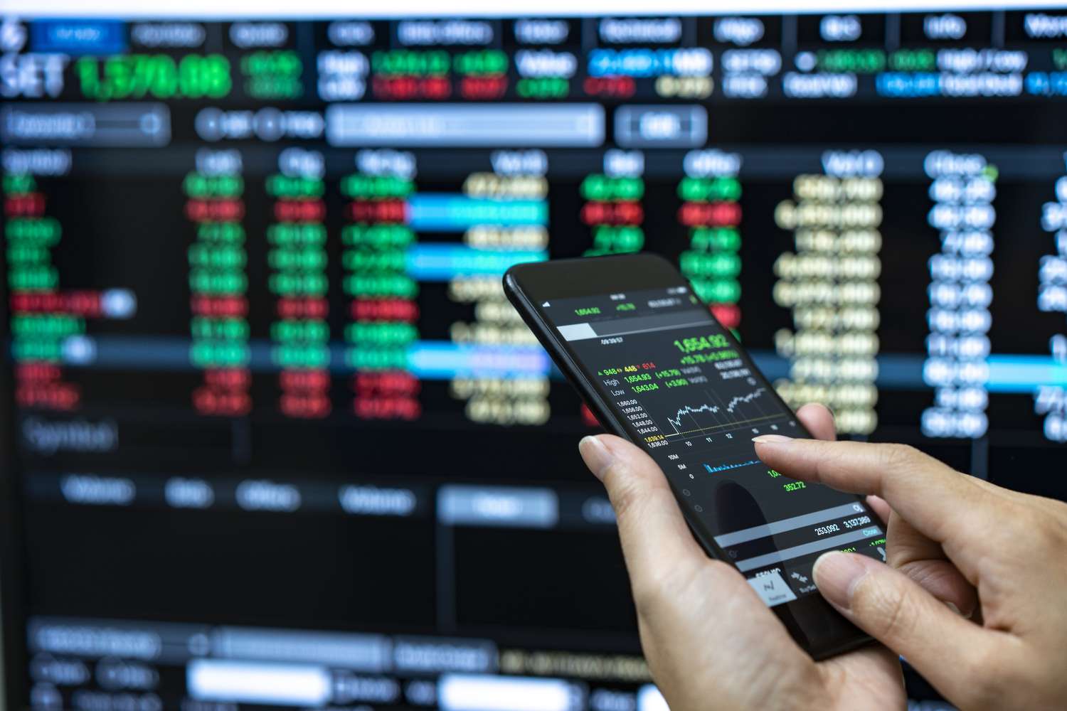 Why Experts Are Turning to Forex Trading Bots in 2025